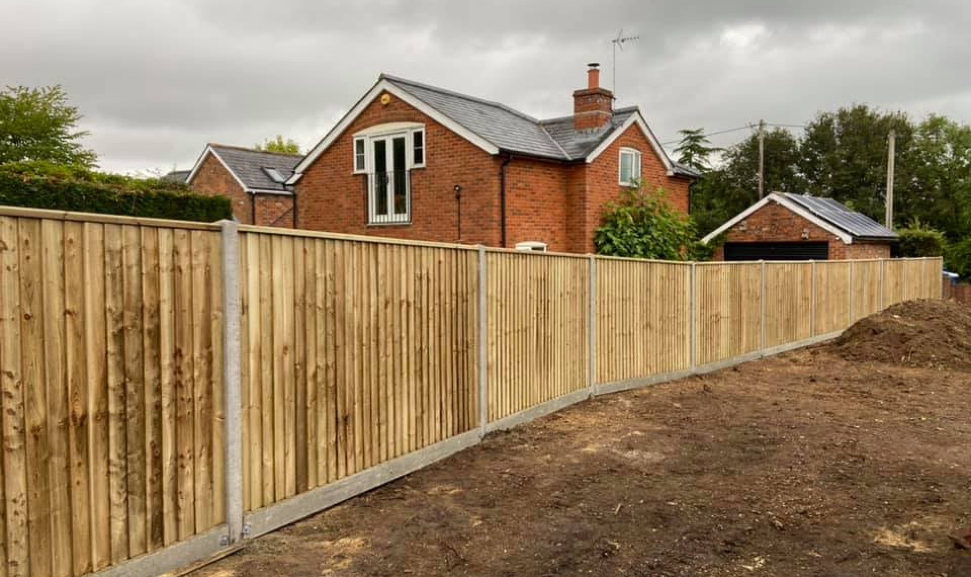 Completed closeboard fence at whiteparish property.